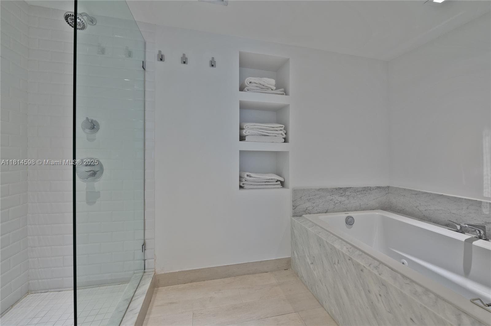 101 Crandon Blvd # 480, Key Biscayne FL 33149 — 17