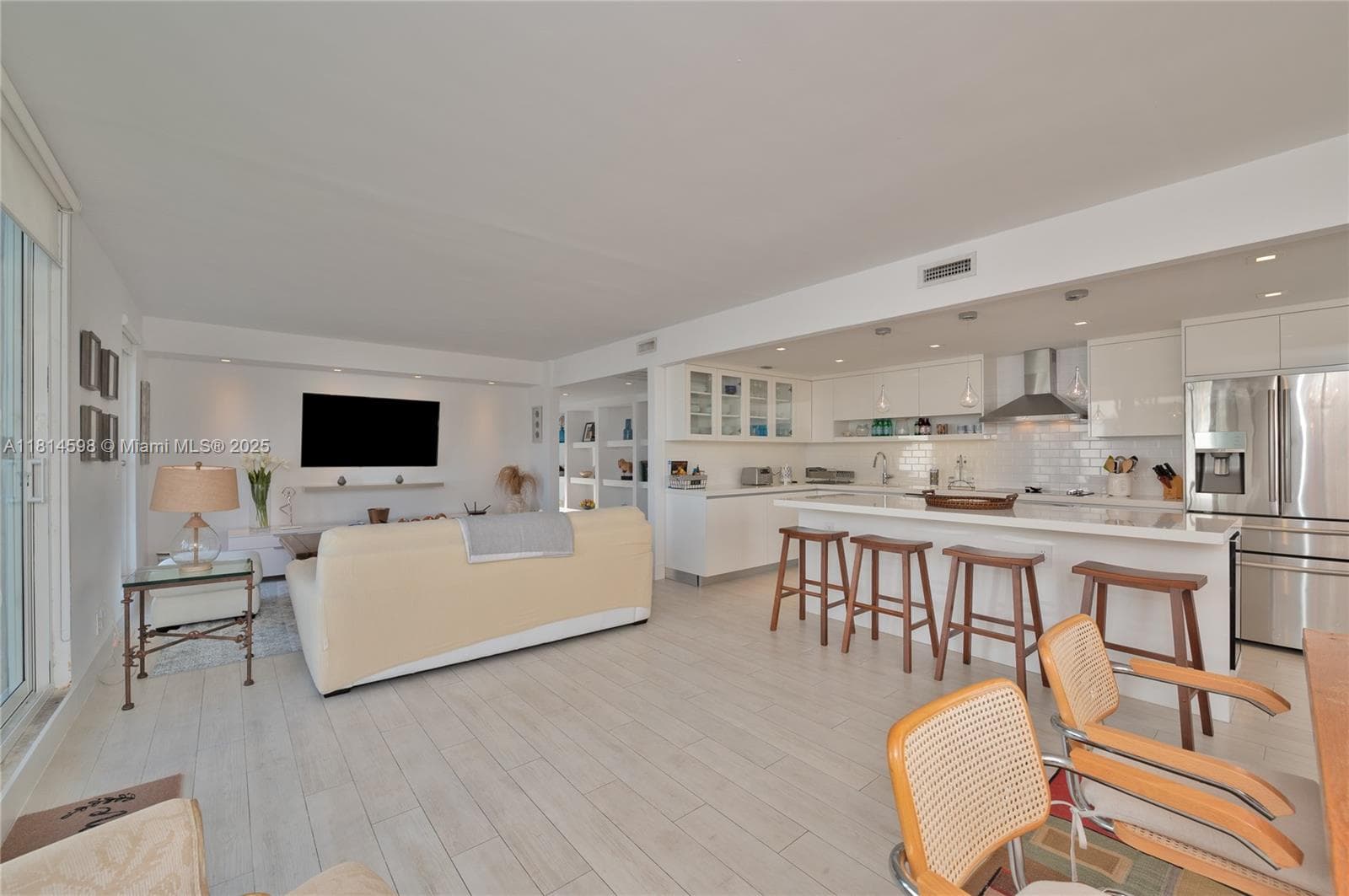 101 Crandon Blvd # 480, Key Biscayne FL 33149 — 1