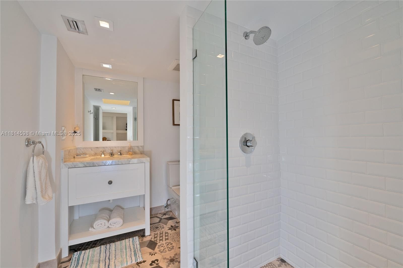 101 Crandon Blvd # 480, Key Biscayne FL 33149 — 25