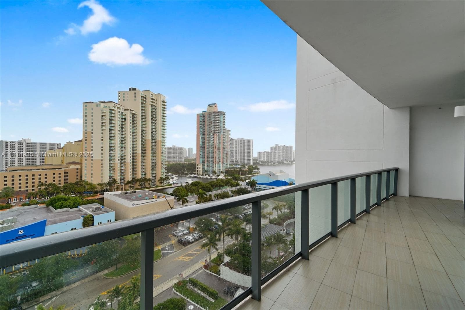 3250 NE 188th St, Aventura FL 33180 — 36