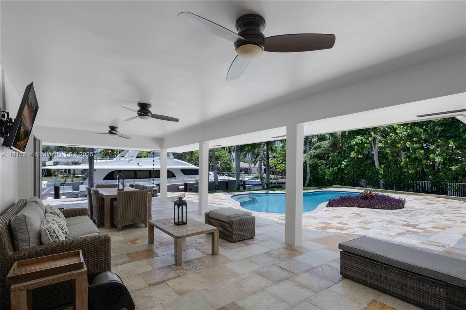 435 Marquesa Dr, Coral Gables FL 33156 — 26