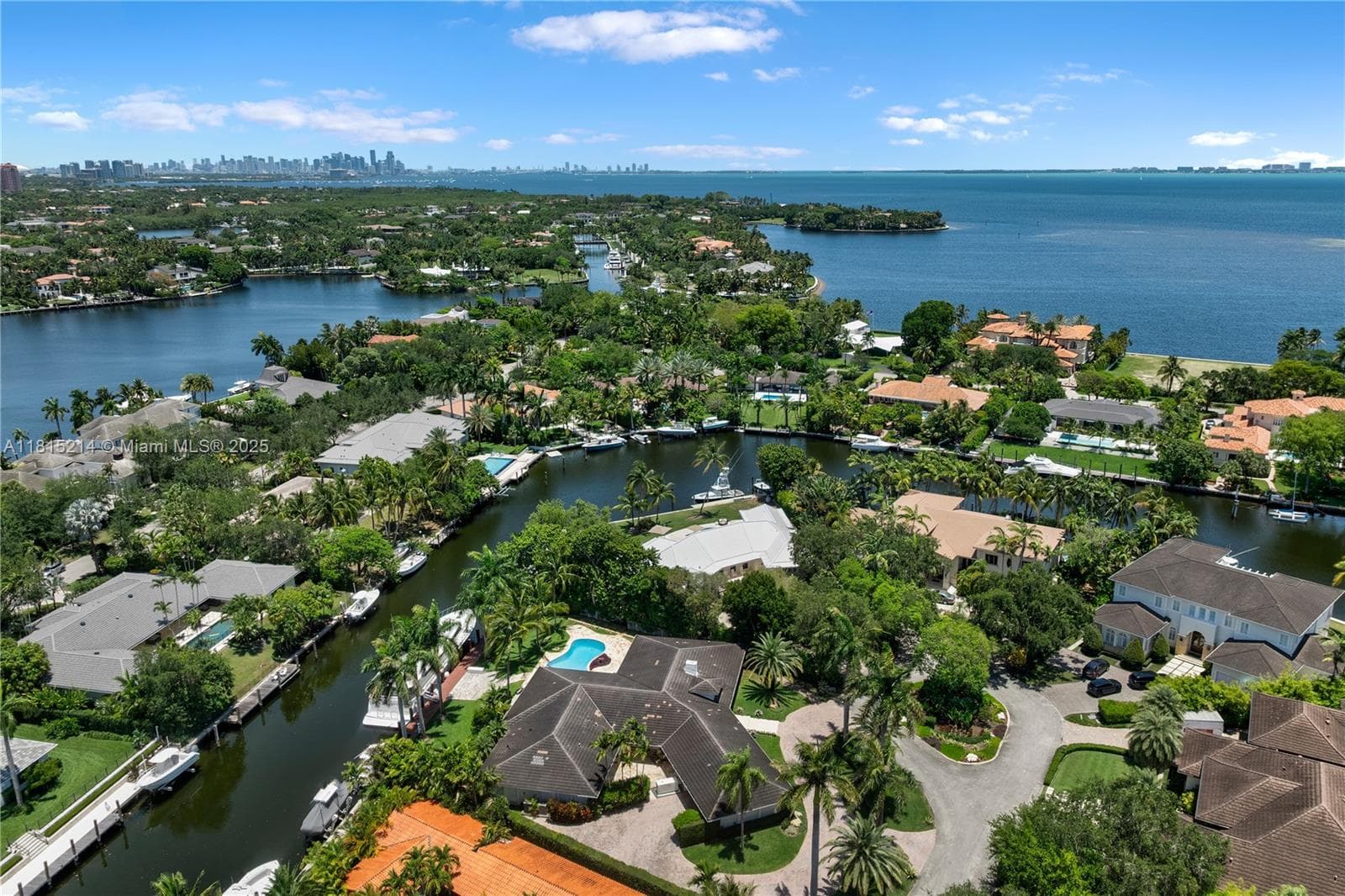 435 Marquesa Dr, Coral Gables FL 33156 — 32