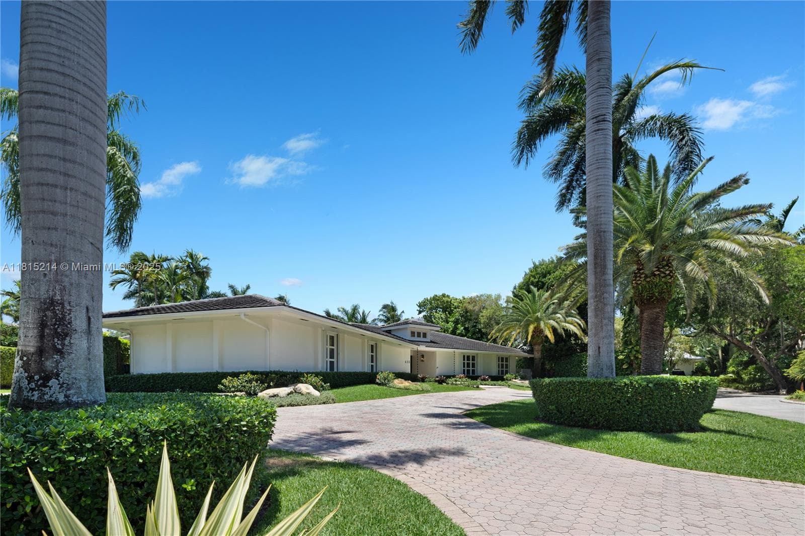 435 Marquesa Dr, Coral Gables FL 33156 — 1