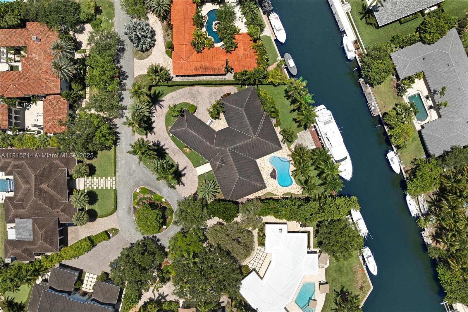 435 Marquesa Dr, Coral Gables FL 33156 — 29