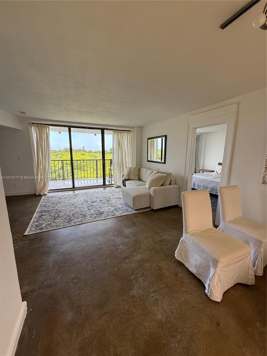 5701 Biscayne Blvd # 701, Miami FL 33137 — 13
