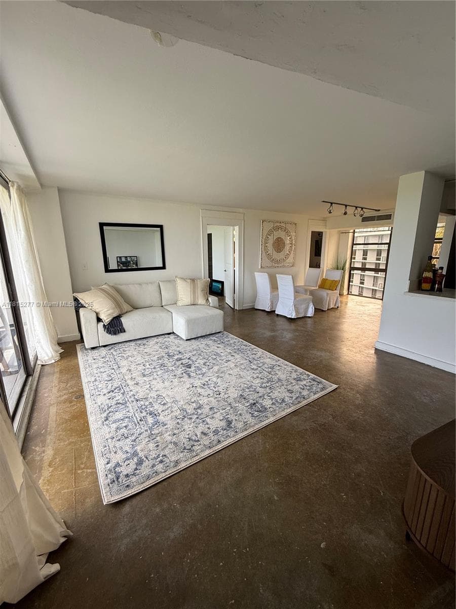 5701 Biscayne Blvd # 701, Miami FL 33137 — 12