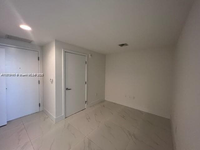 16385 Biscayne Blvd # 820, North Miami Beach FL 33160 — 15