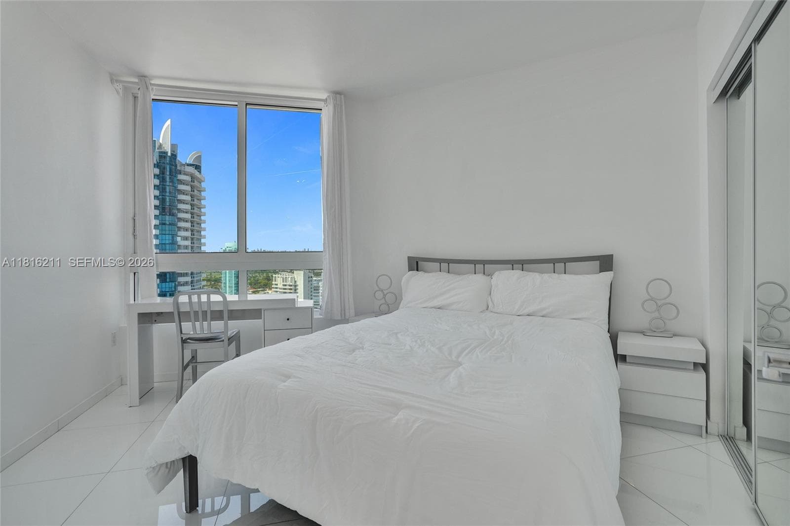 6365 Collins Ave # 2403, Miami Beach FL 33141 — 8