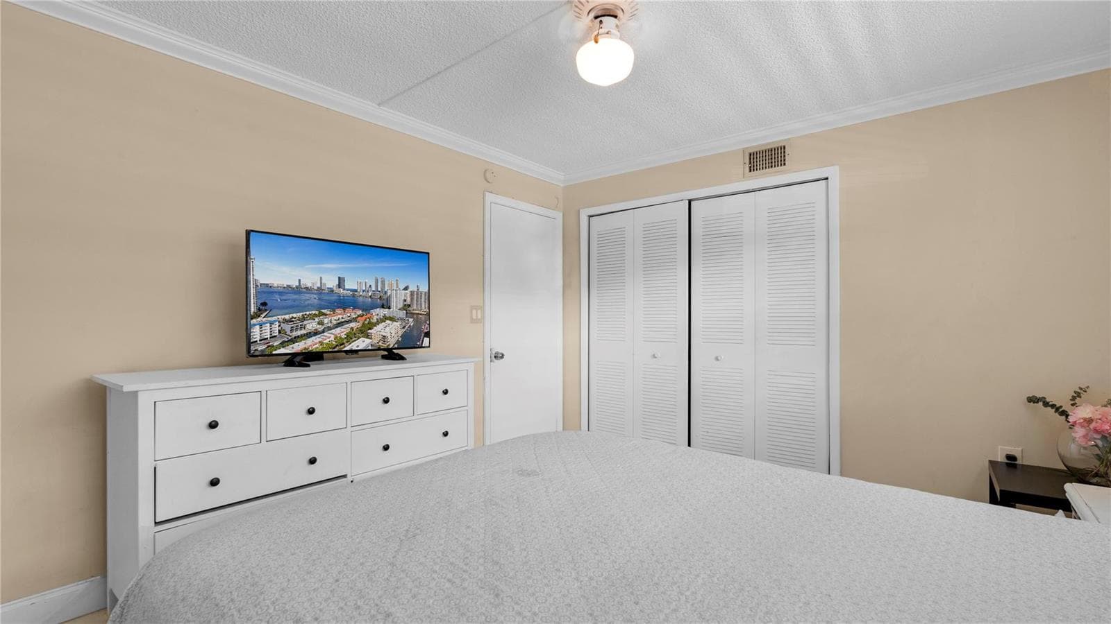 3725 NE 169th Street # 207, North Miami Beach FL 33160 — 6