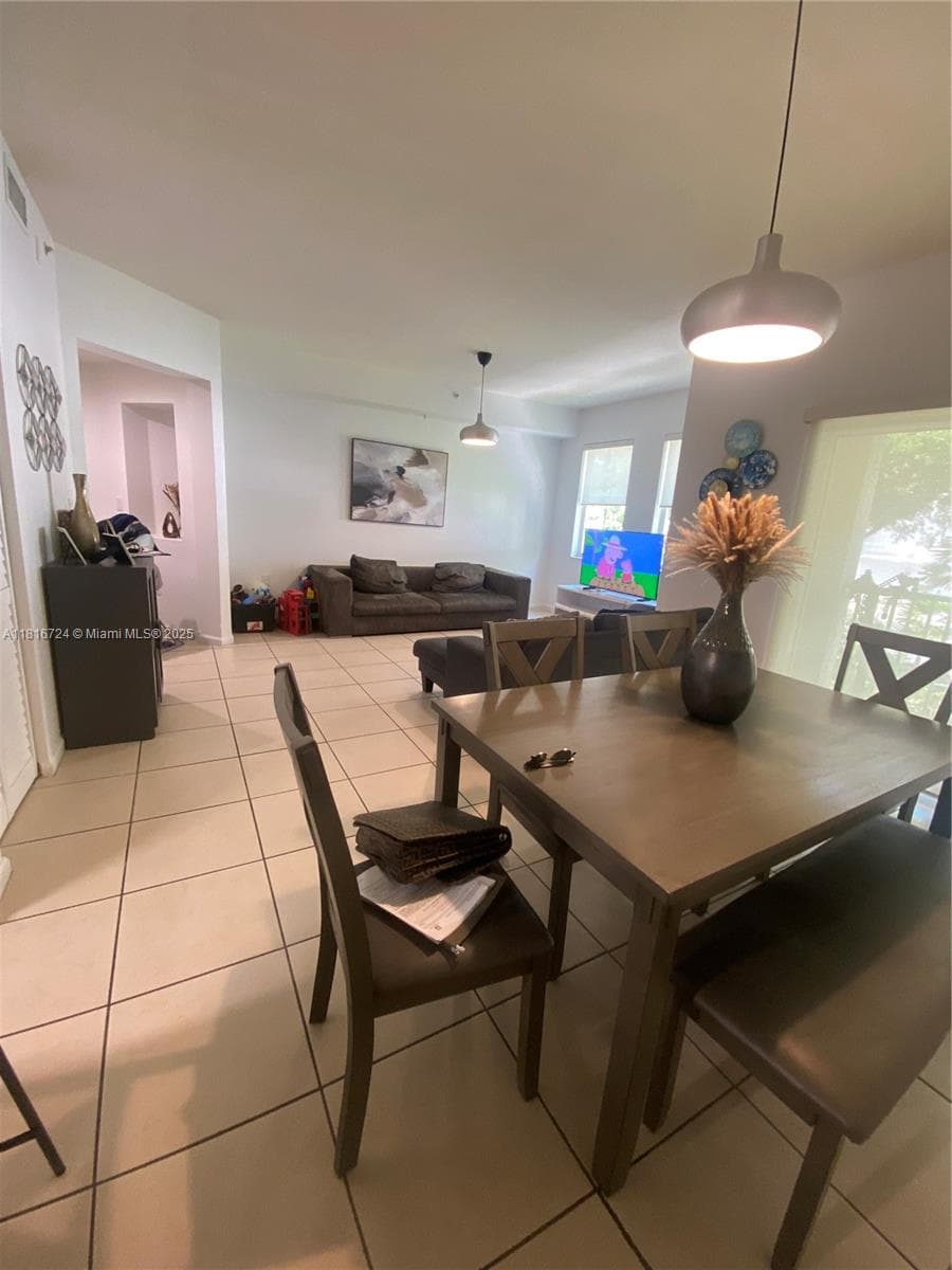 11603 NW 89th St # 214, Doral FL 33178 — 9