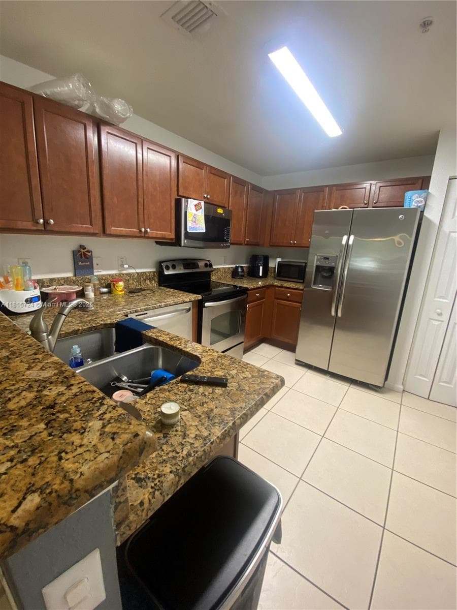 11603 NW 89th St # 214, Doral FL 33178 — 8