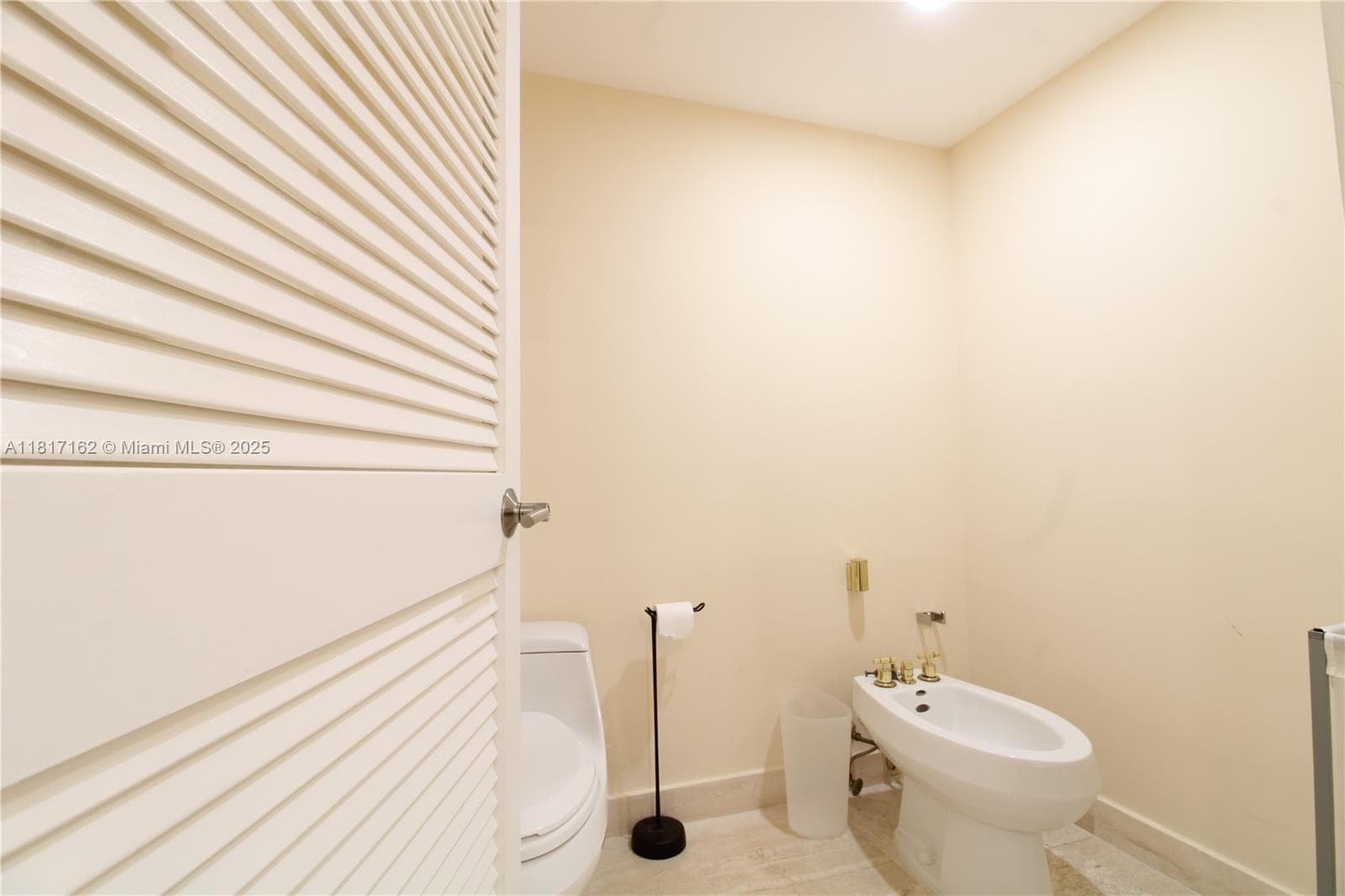151 Crandon Blvd # 702, Key Biscayne FL 33149 — 22