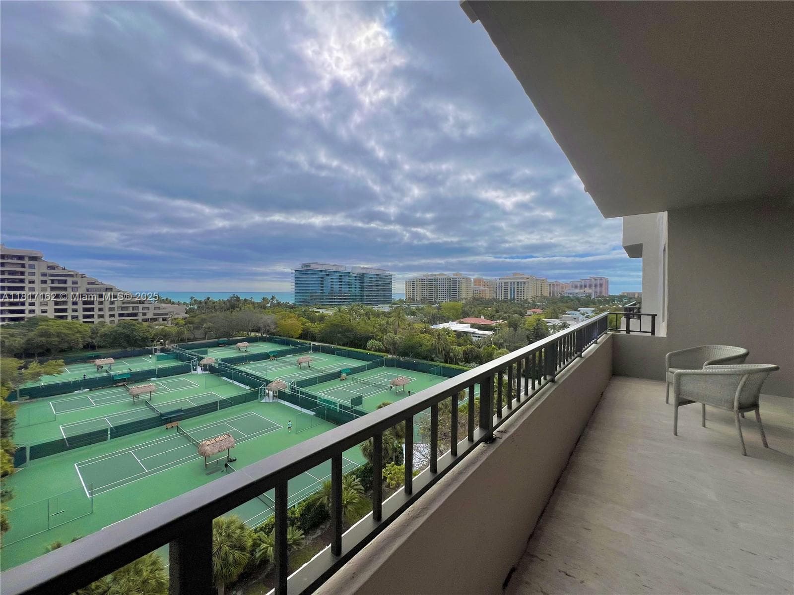 151 Crandon Blvd # 702, Key Biscayne FL 33149 — 1