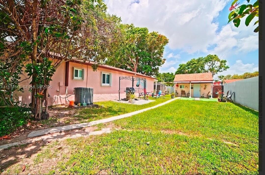 10471 SW 174th Ter, Miami FL 33157 — 11