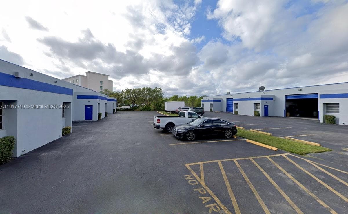 13552 SW 129th St, Miami FL 33186 — 3