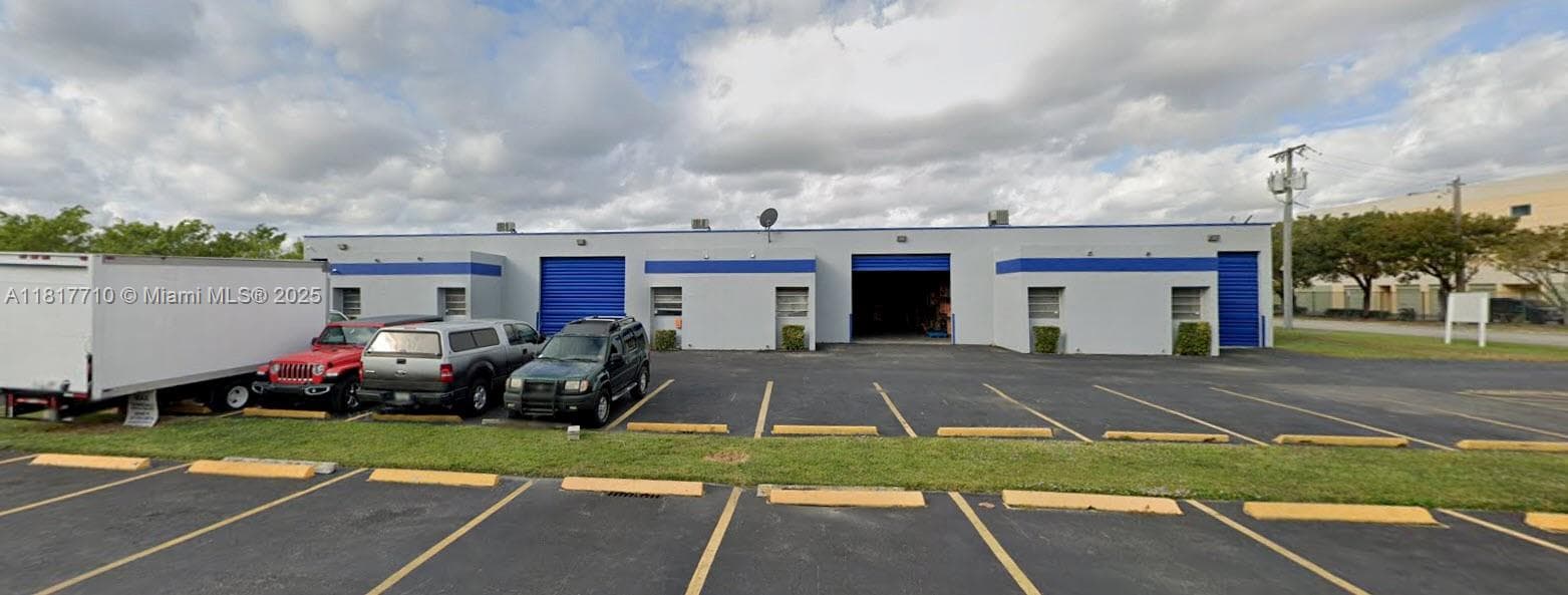 13552 SW 129th St, Miami FL 33186 — 4