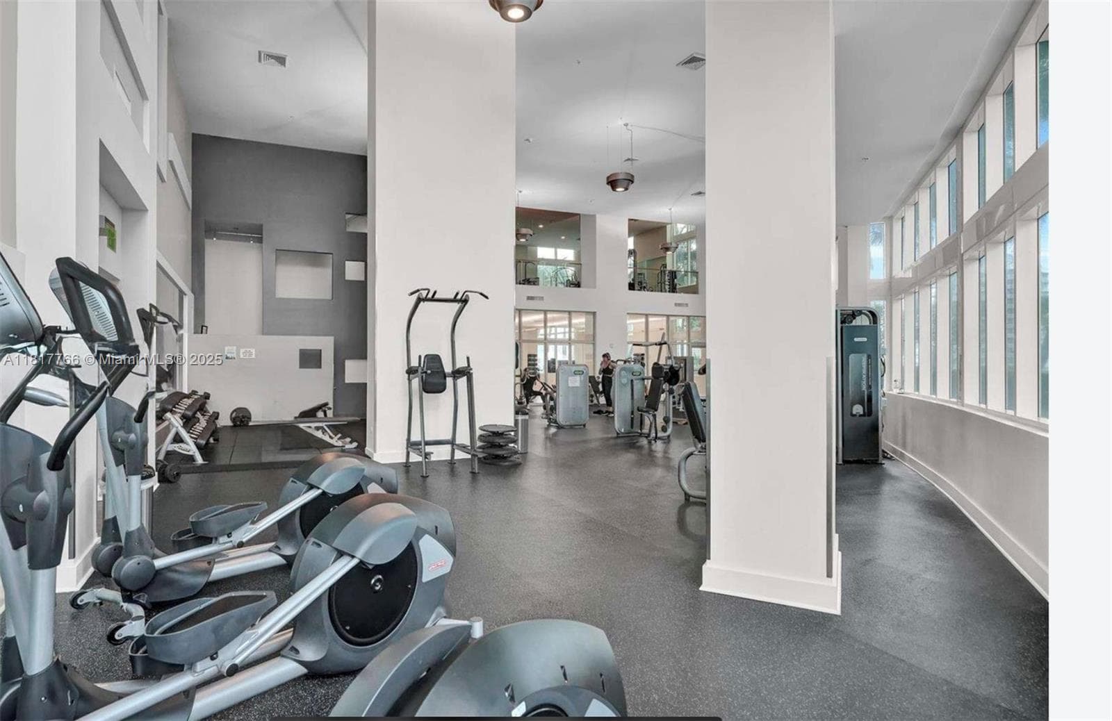1900 N Bayshore Dr # 3909, Miami FL 33132 — 16