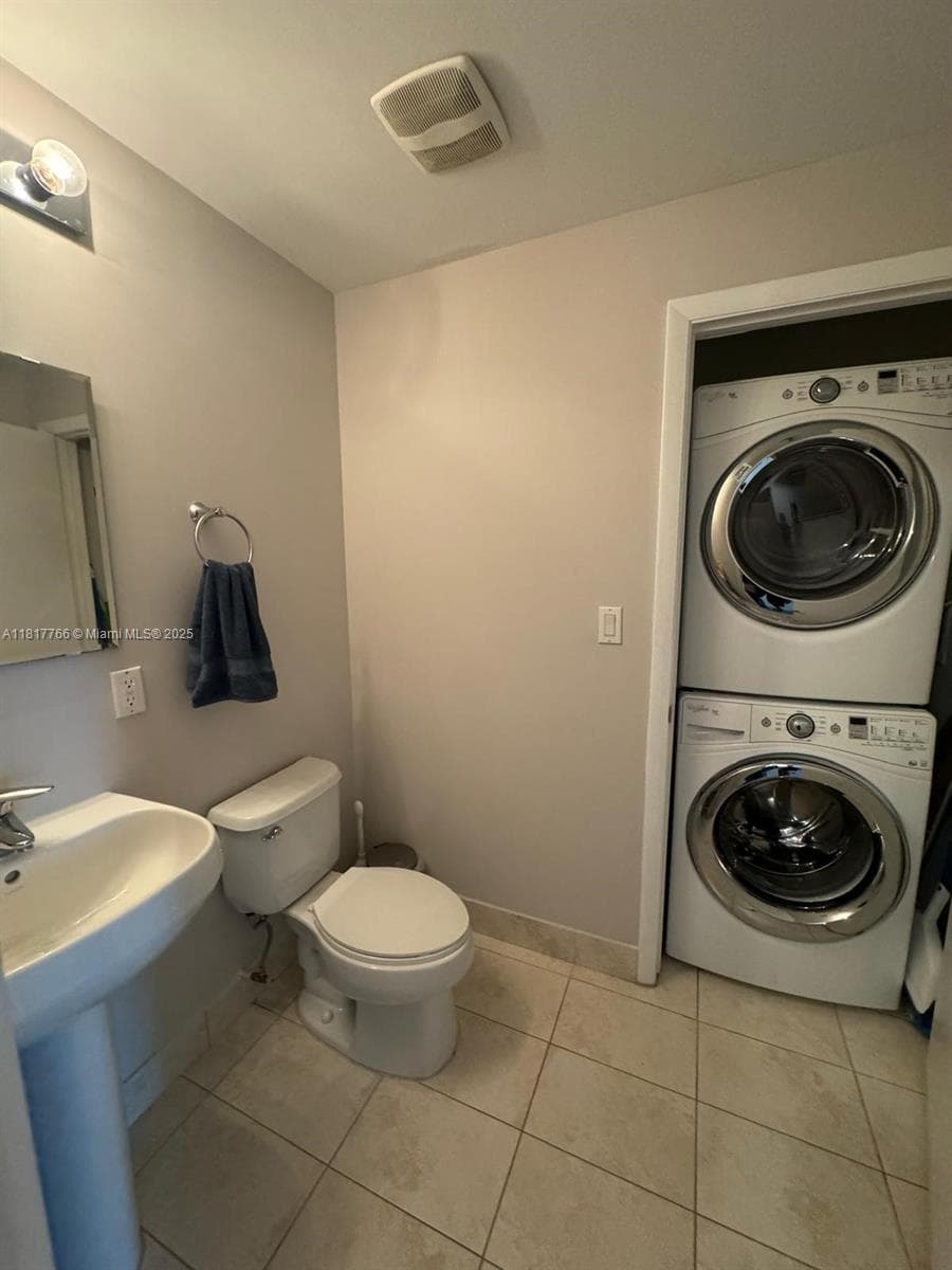 1900 N Bayshore Dr # 3909, Miami FL 33132 — 10