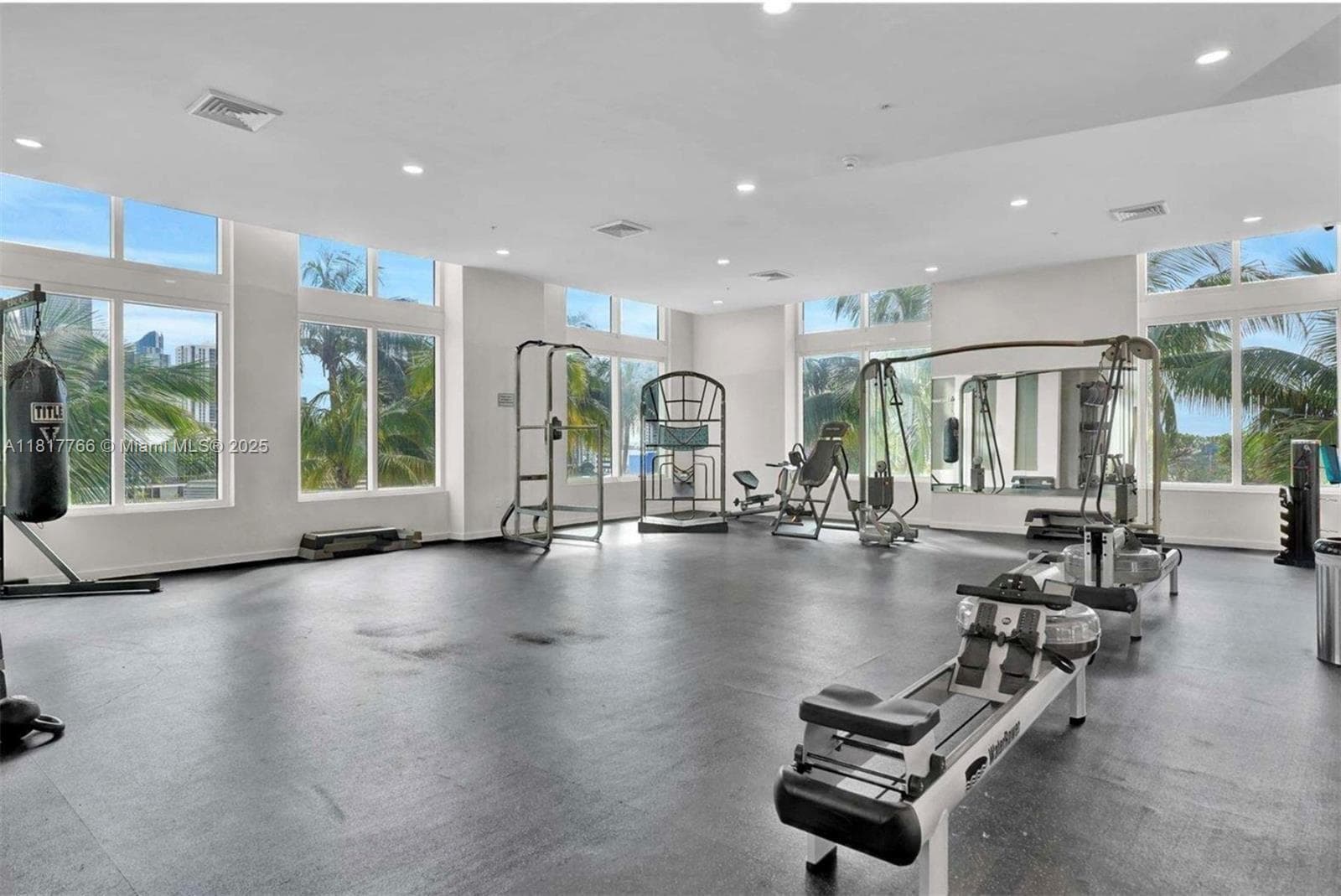 1900 N Bayshore Dr # 3909, Miami FL 33132 — 15
