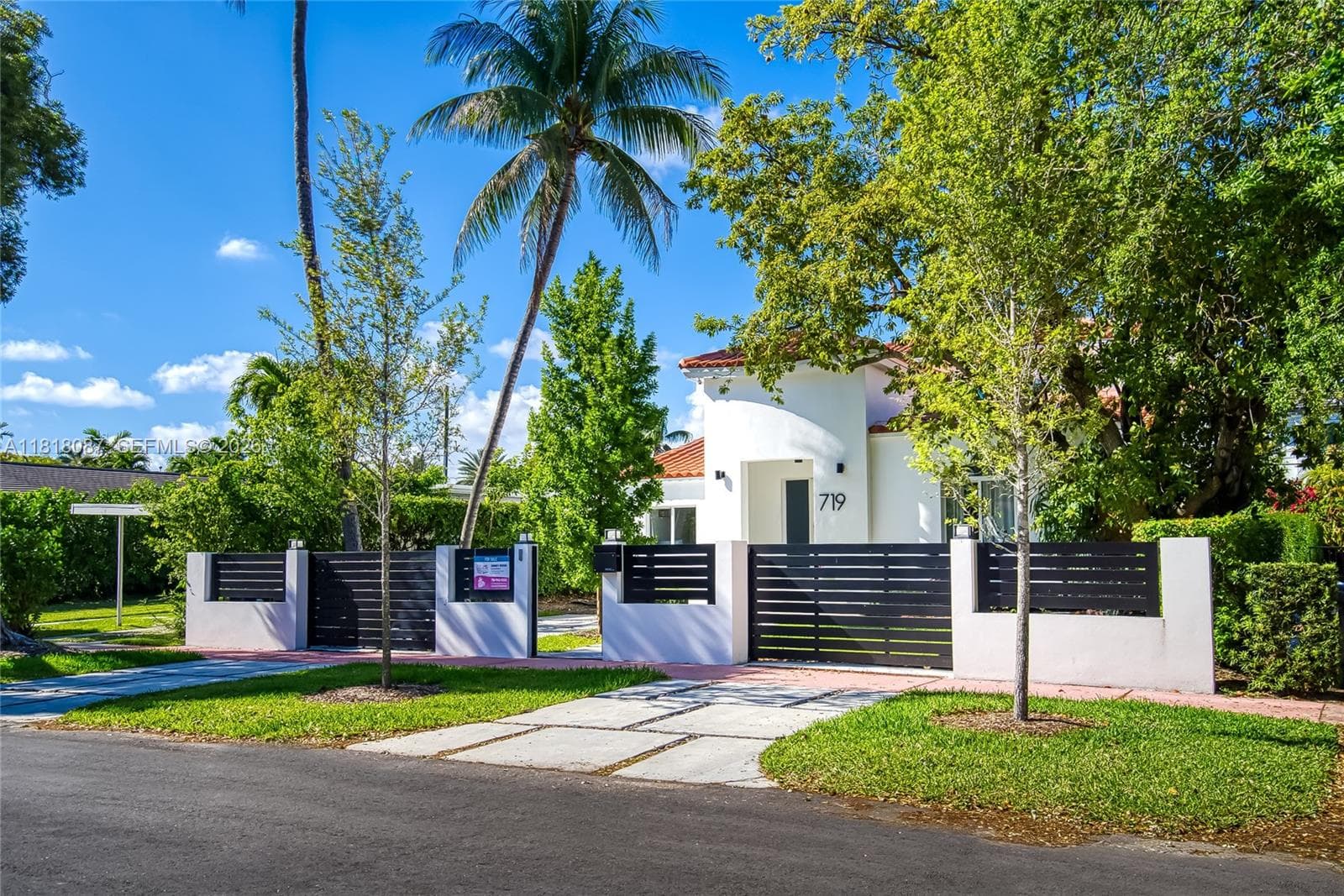 719 W 51st St, Miami Beach FL 33140 — 43