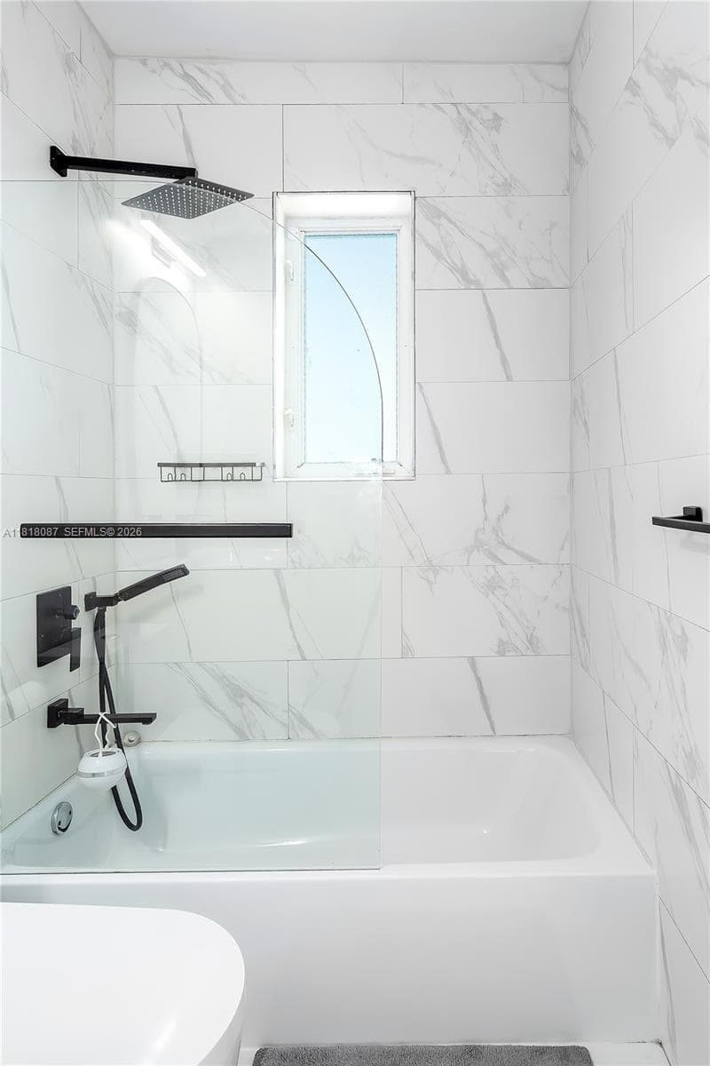 719 W 51st St, Miami Beach FL 33140 — 22