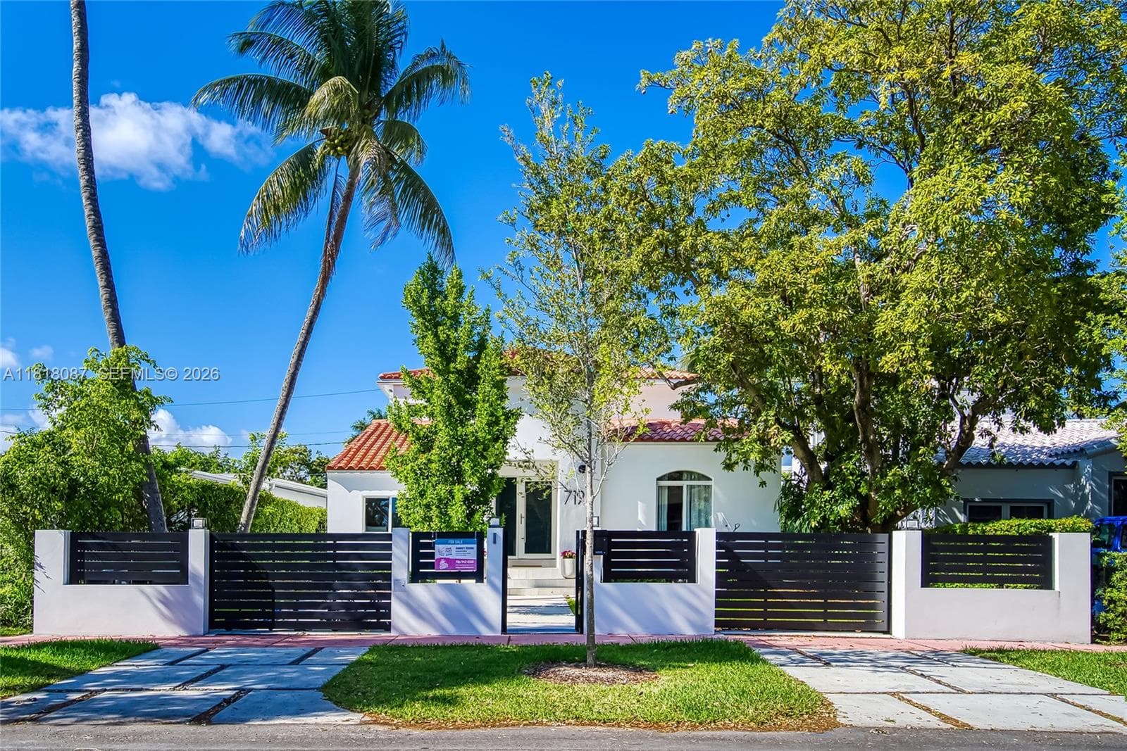 719 W 51st St, Miami Beach FL 33140 — 41