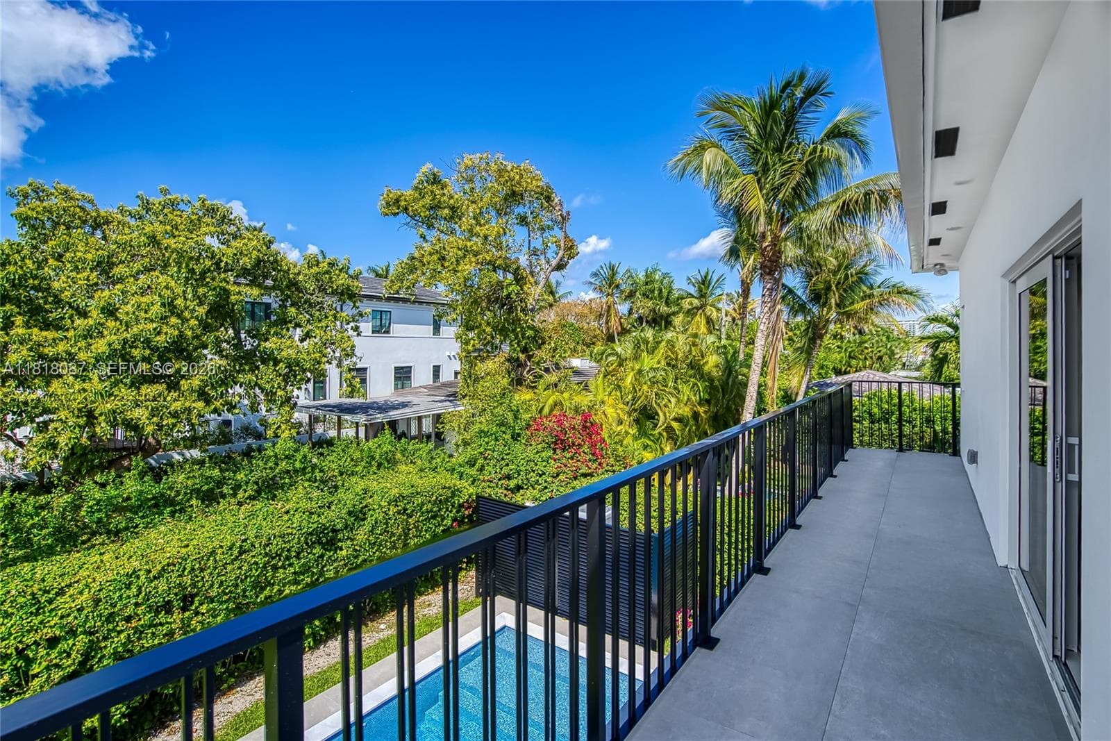 719 W 51st St, Miami Beach FL 33140 — 44