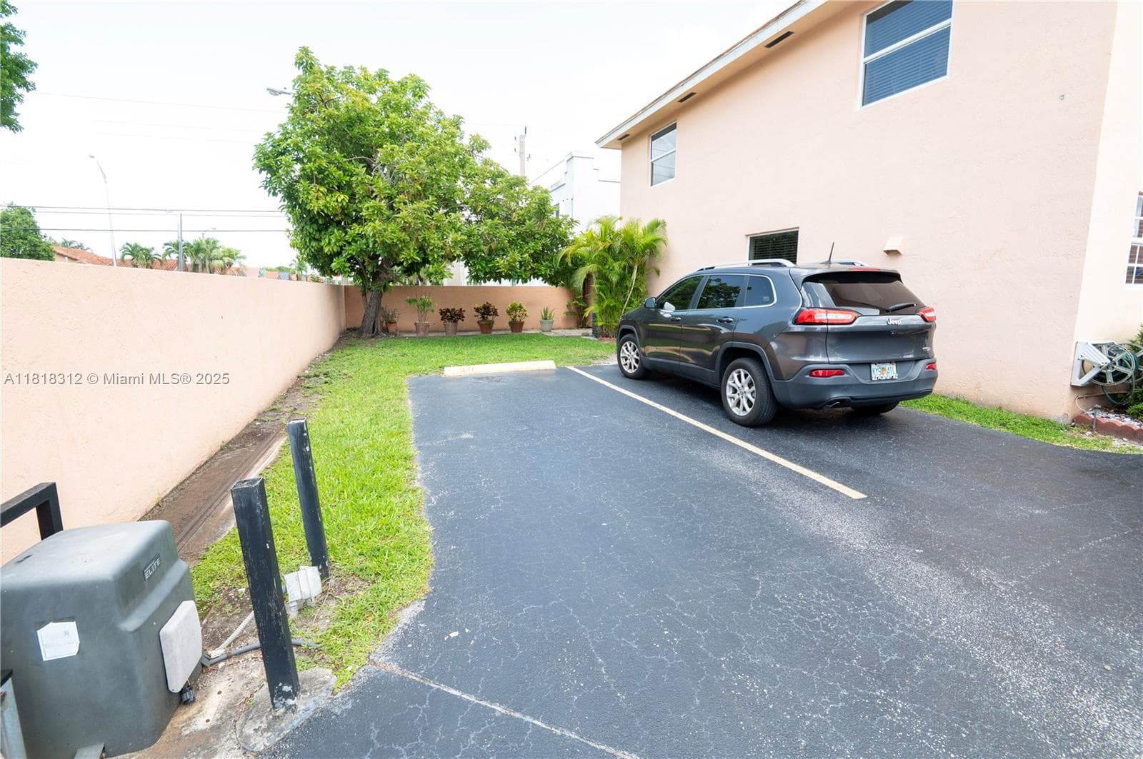 2375 W 74th St # 6, Hialeah FL 33016 — 42