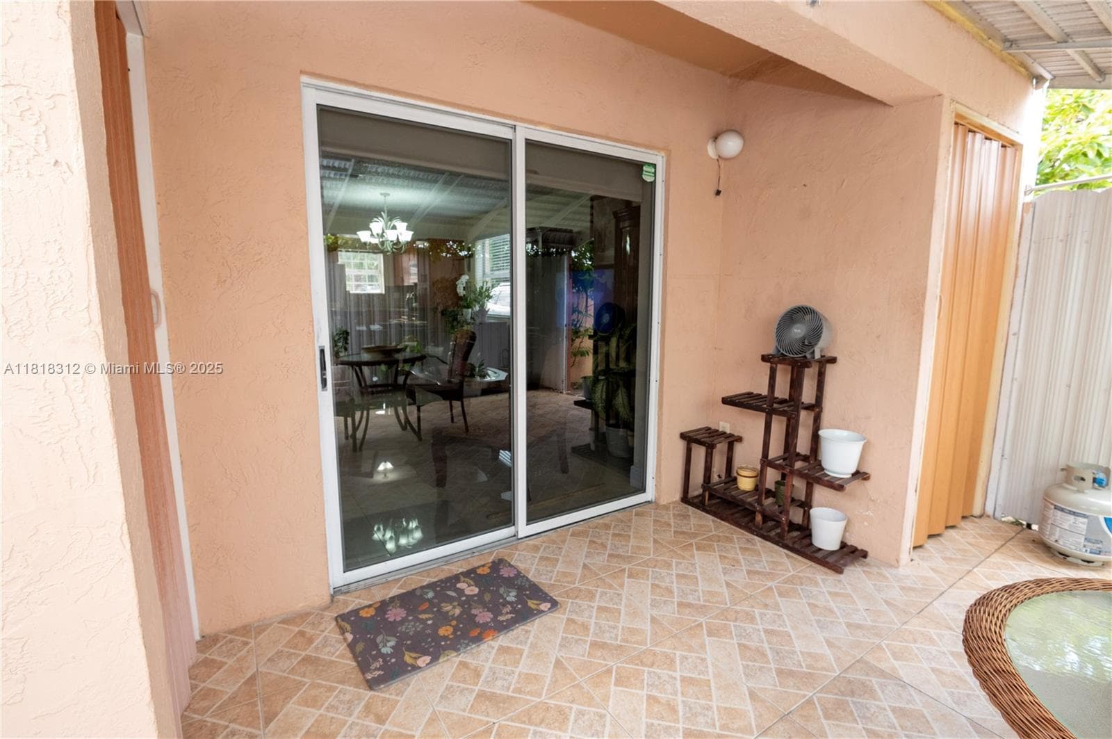2375 W 74th St # 6, Hialeah FL 33016 — 36