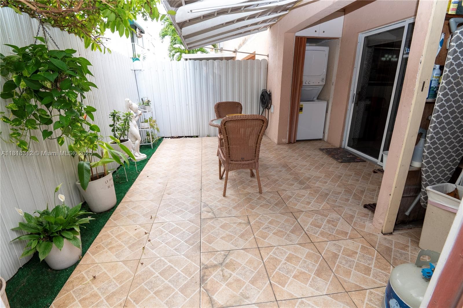 2375 W 74th St # 6, Hialeah FL 33016 — 39