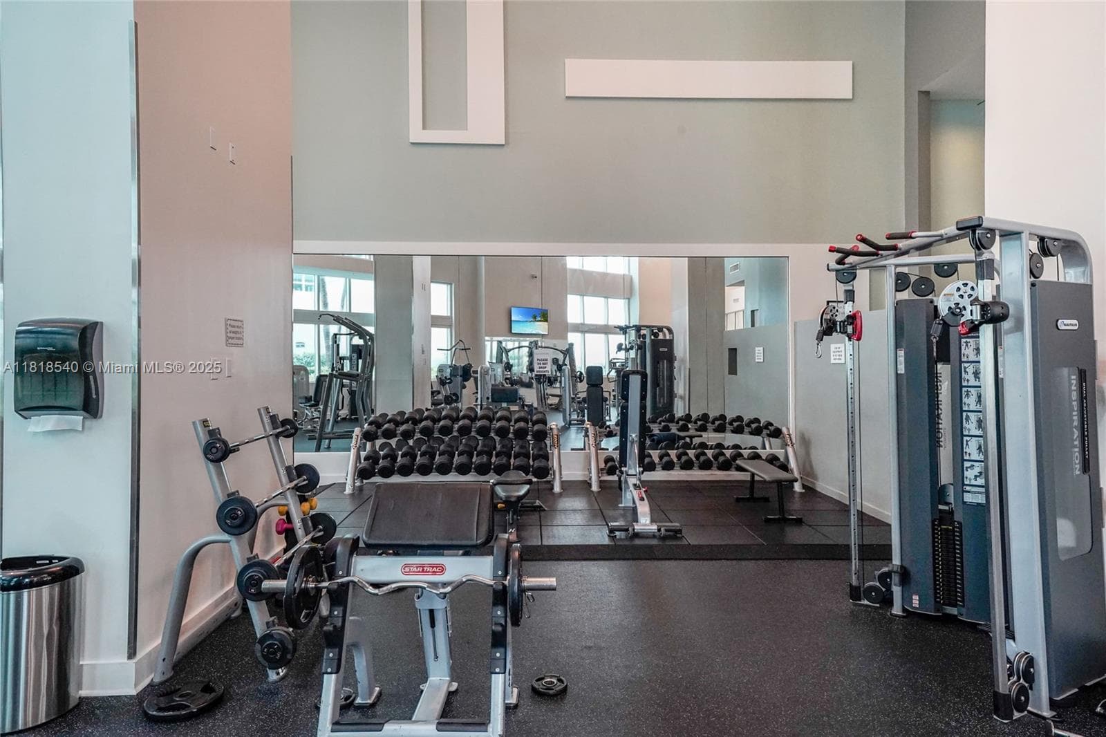 1900 N Bayshore Dr # 1411, Miami FL 33132 — 23