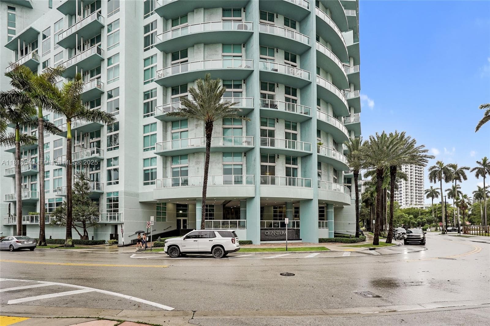 1900 N Bayshore Dr # 1411, Miami FL 33132 — 3