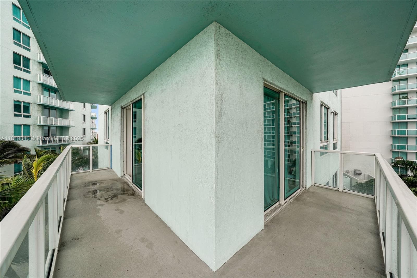 1900 N Bayshore Dr # 1411, Miami FL 33132 — 19