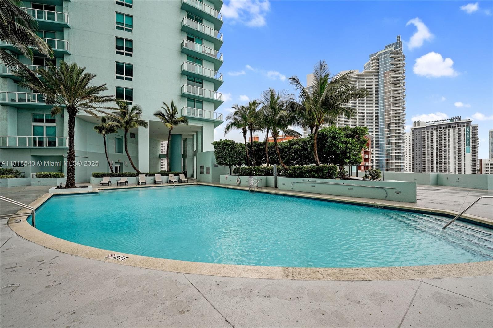 1900 N Bayshore Dr # 1411, Miami FL 33132 — 25