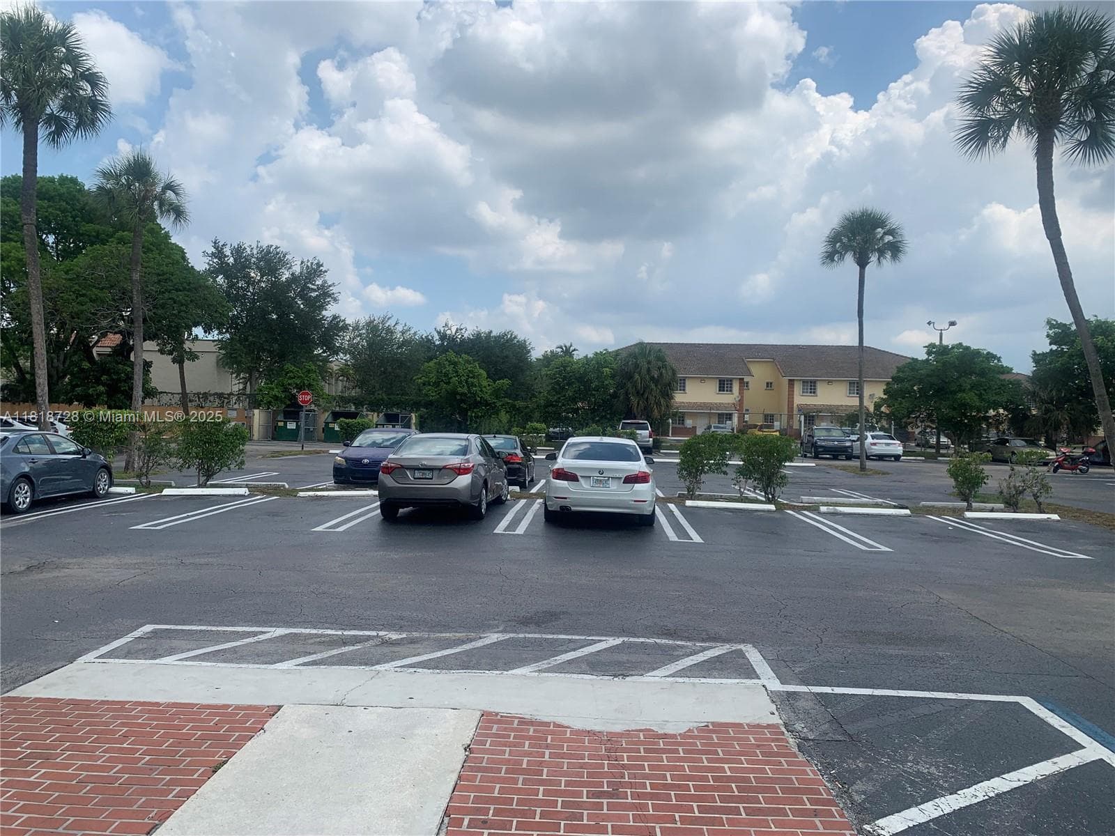 17911 NW 68th Ave # O104, Hialeah FL 33015 — 30