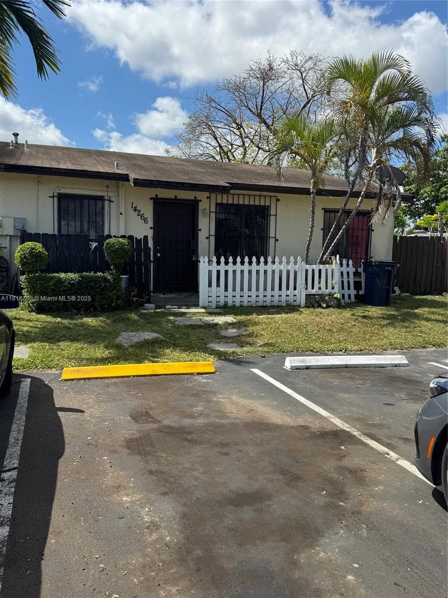 28025 SW 142nd Ct, Homestead FL 33033 — 9
