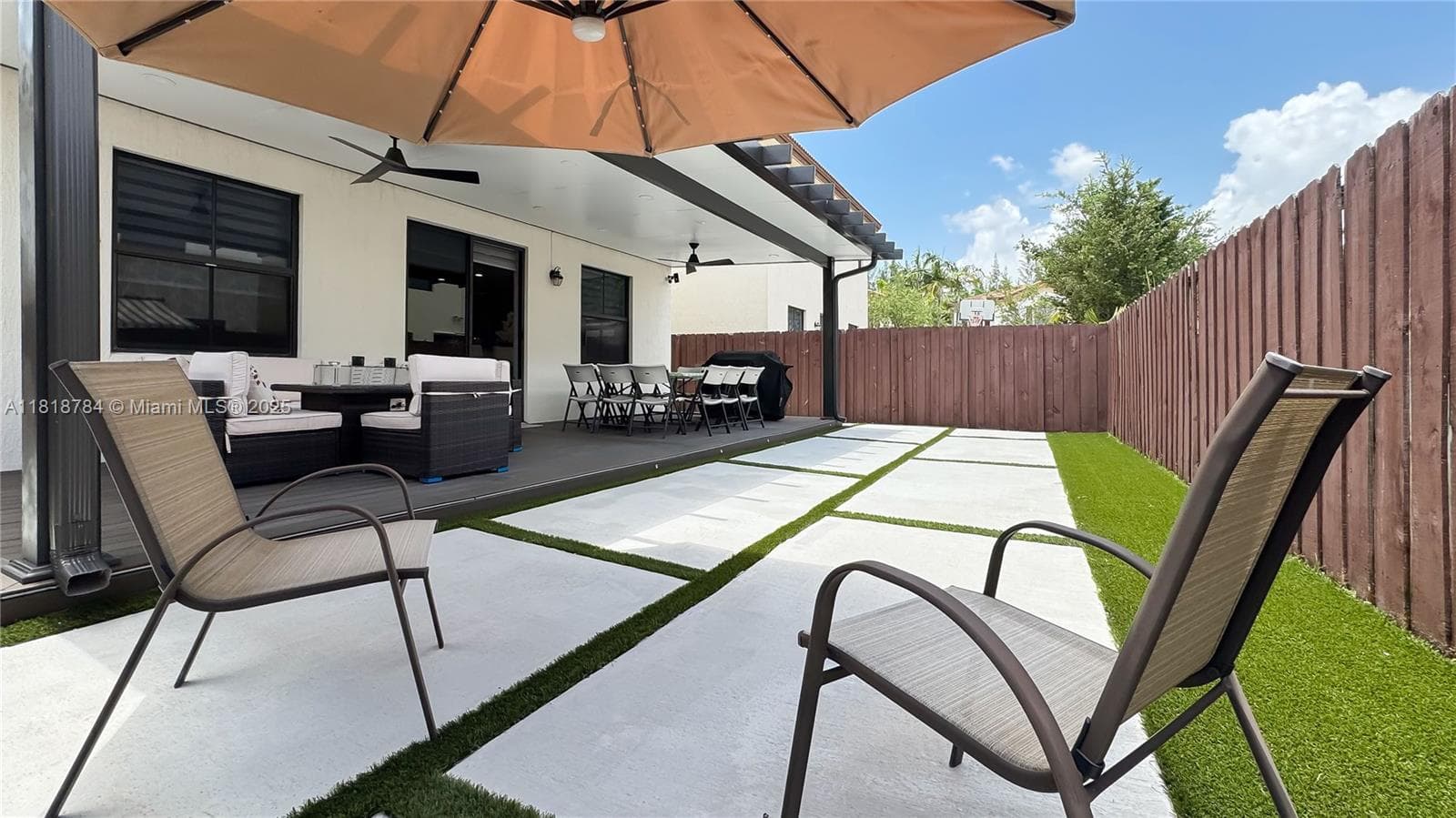 8885 NW 100th Pl, Doral FL 33178 — 42