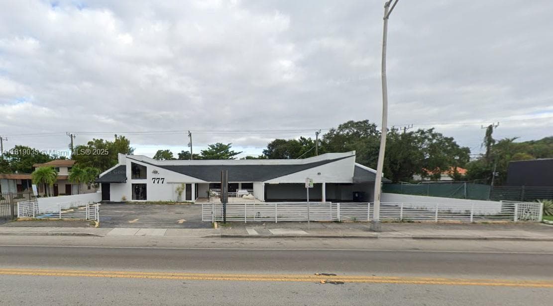777 NE 79th St, Miami FL 33138 — 1