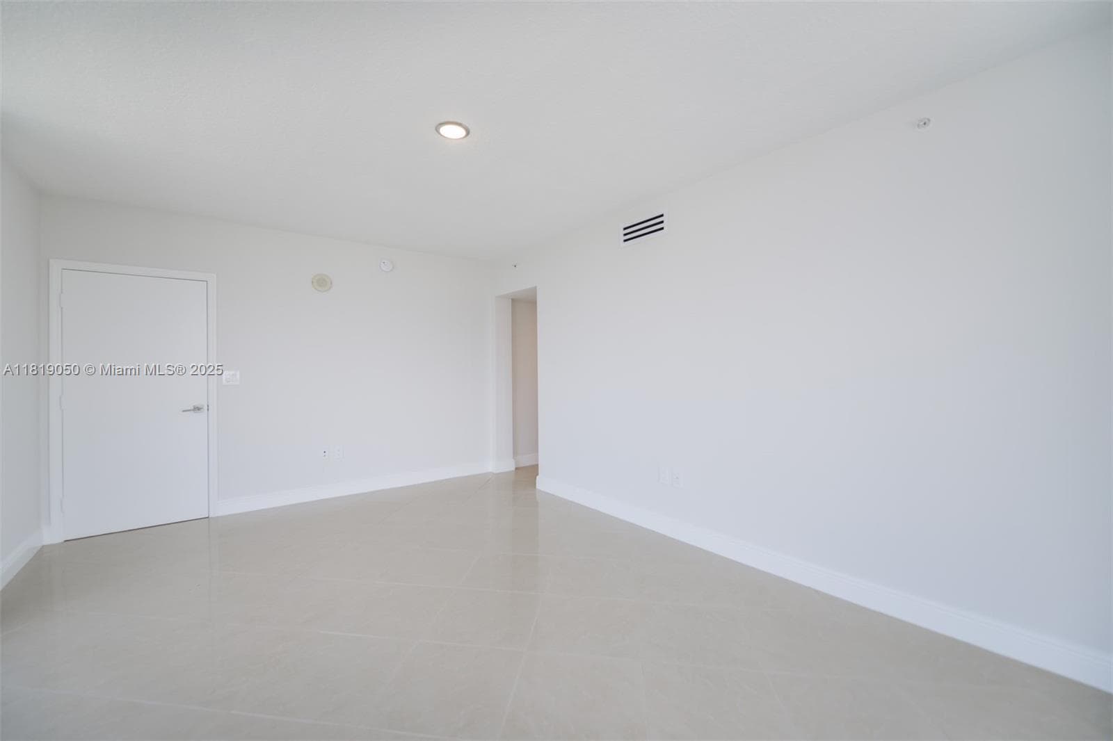 16699 Collins Ave # 2107, Sunny Isles Beach FL 33160 — 14