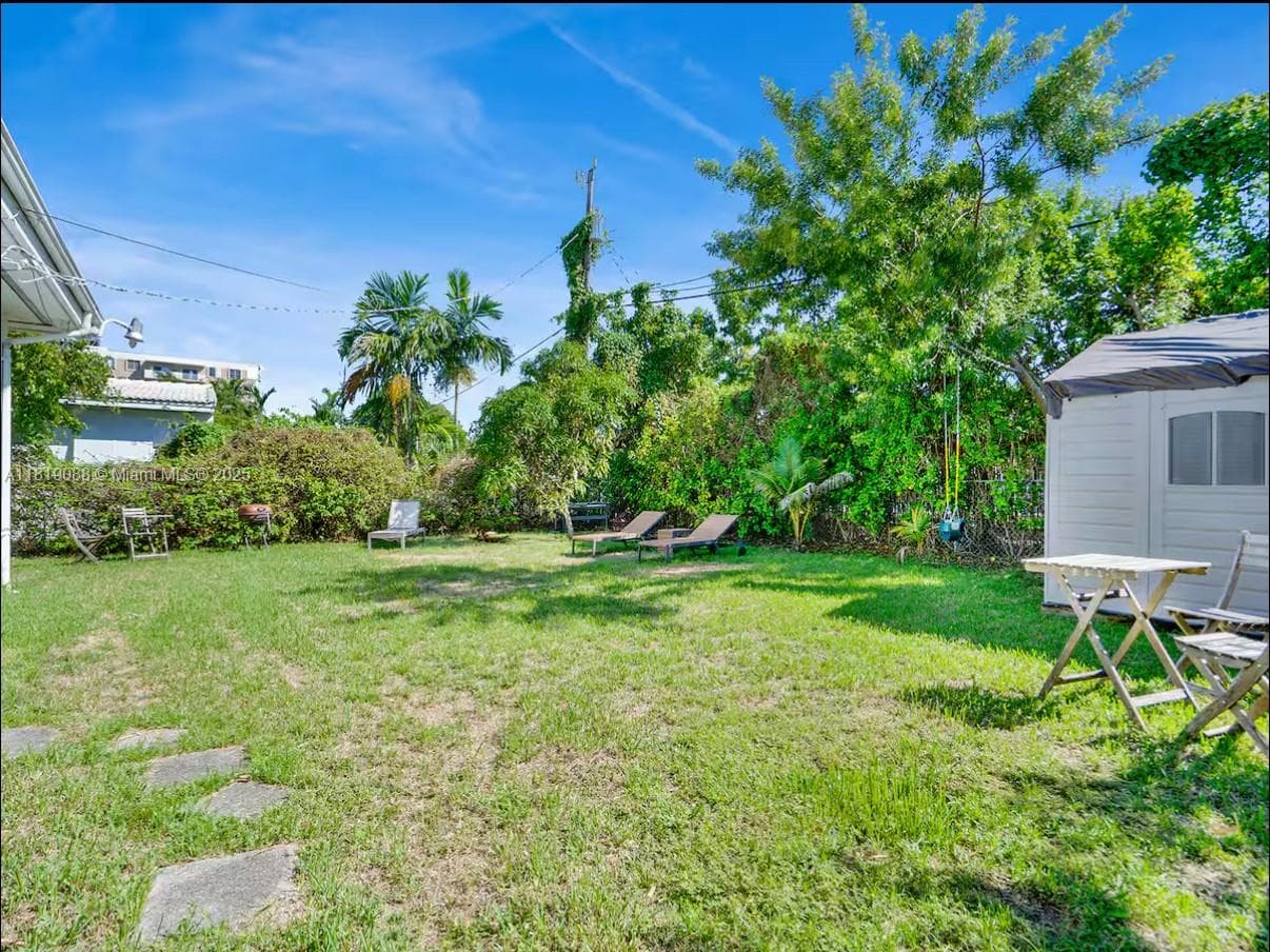 7537 W Treasure Dr, North Bay Village FL 33141 — 20