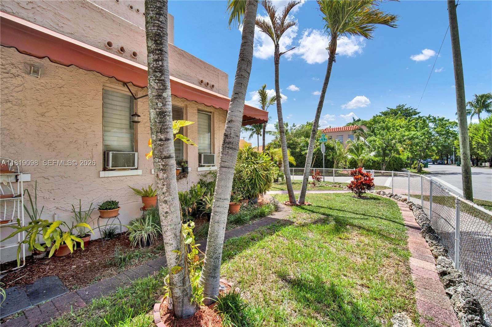 829 SW 19th Ave, Miami FL 33135 — 54