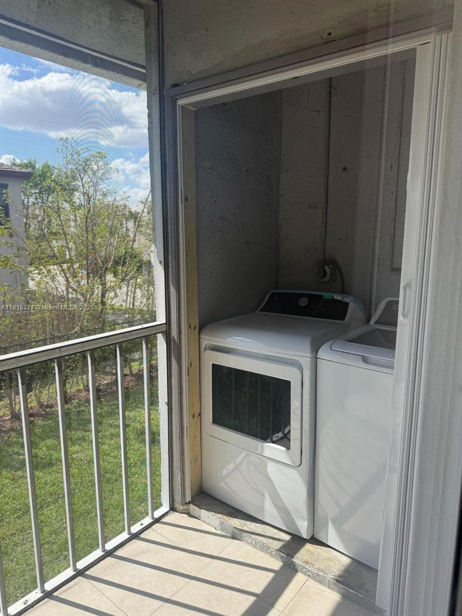 438 NE 210th Cir Ter # 4B, Miami FL 33179 — 14