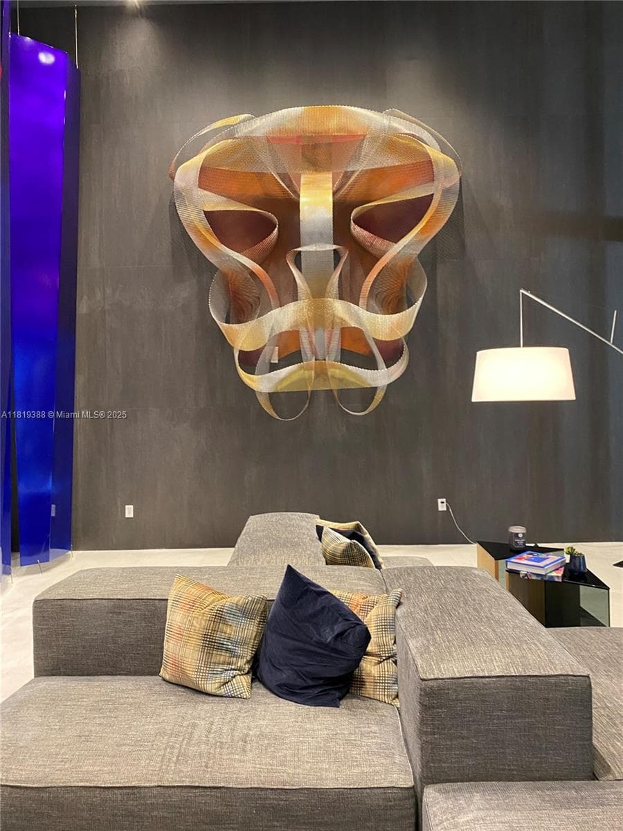 3900 Biscayne Blvd # 1011, Miami FL 33137 — 26