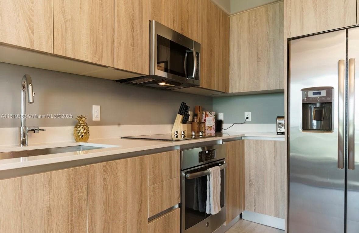3900 Biscayne Blvd # 1011, Miami FL 33137 — 9