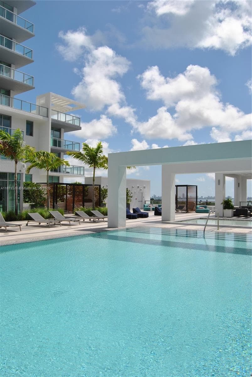 3900 Biscayne Blvd # 1011, Miami FL 33137 — 34