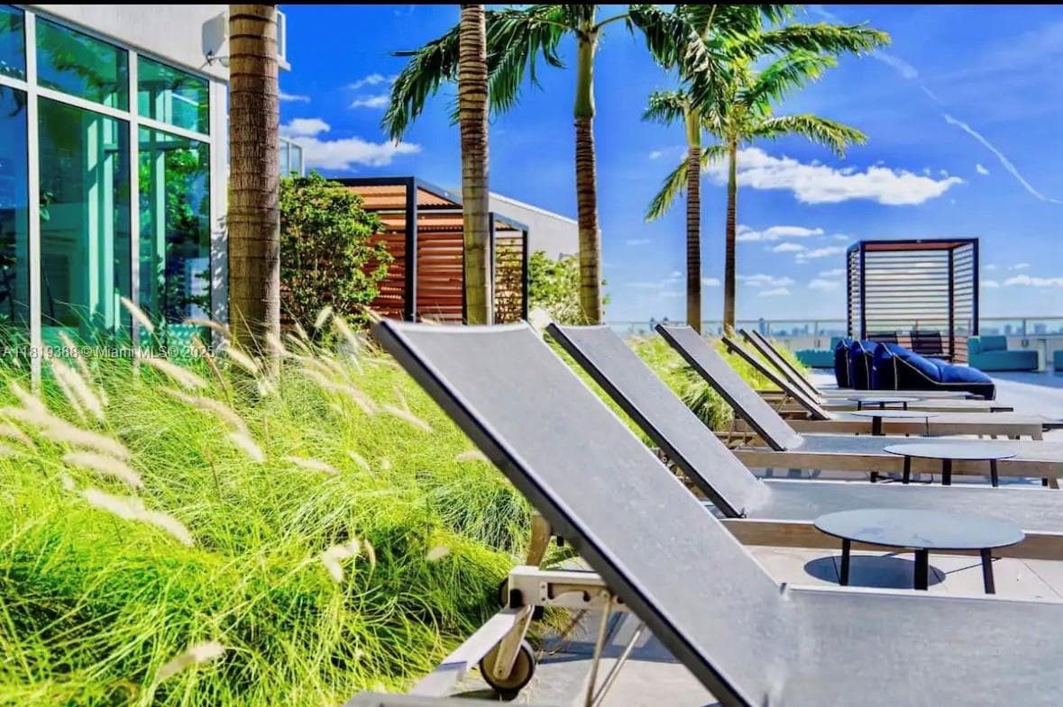 3900 Biscayne Blvd # 1011, Miami FL 33137 — 29