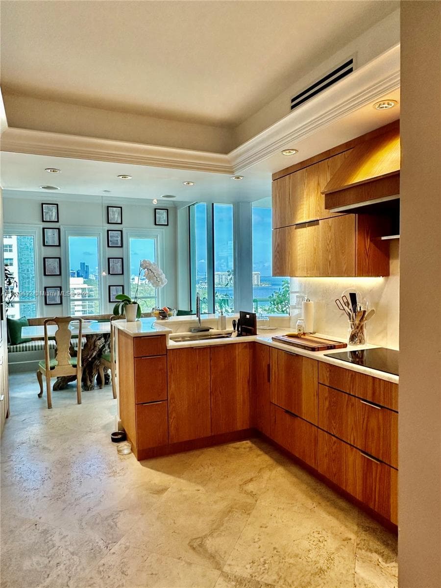 2645 S Bayshore Dr # 1403, Miami FL 33133 — 14