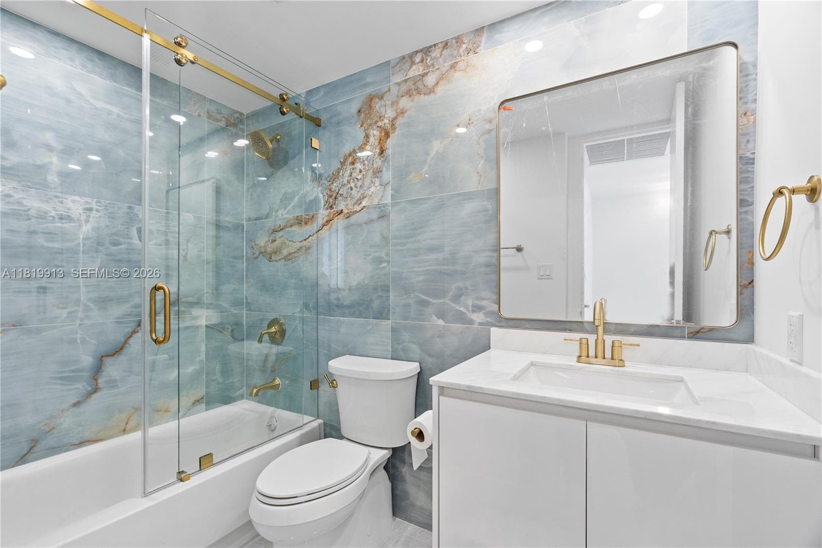 5055 Collins Ave # 14H, Miami Beach FL 33140 — 32