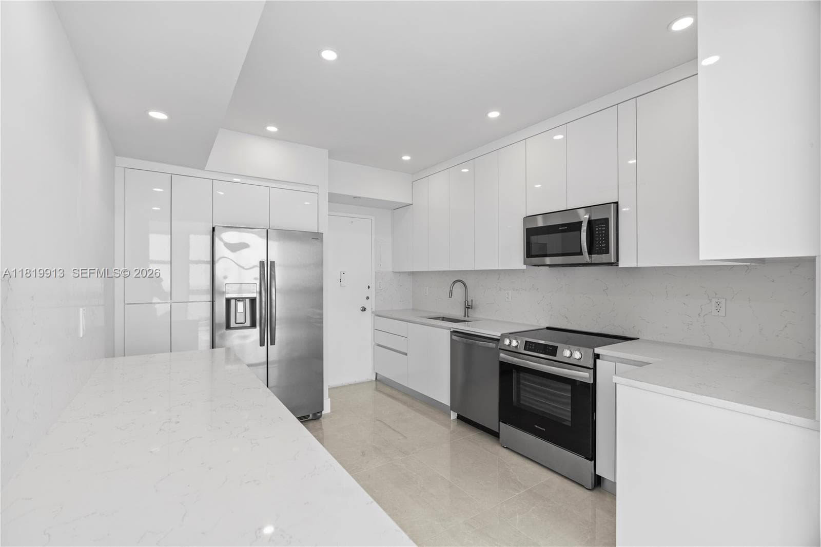 5055 Collins Ave # 14H, Miami Beach FL 33140 — 20
