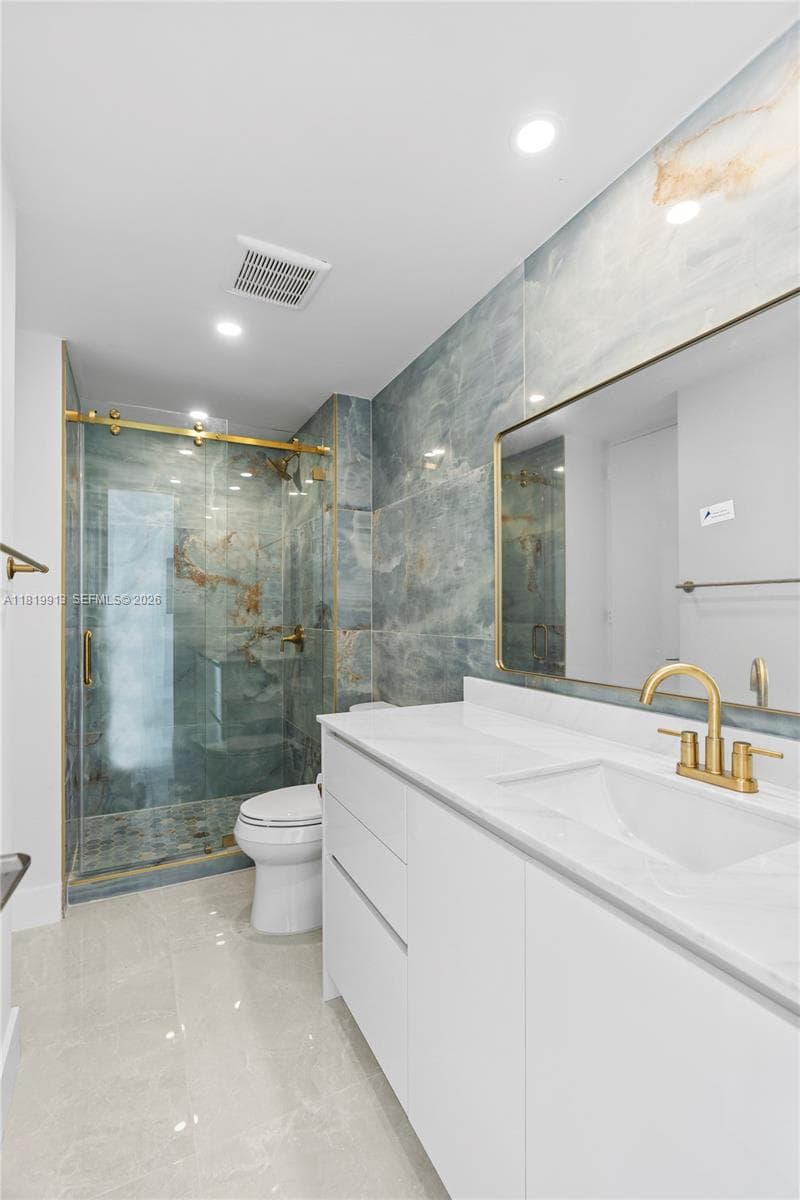 5055 Collins Ave # 14H, Miami Beach FL 33140 — 24